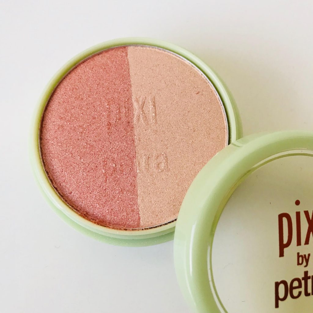 Pixi blush · By Silke Grane